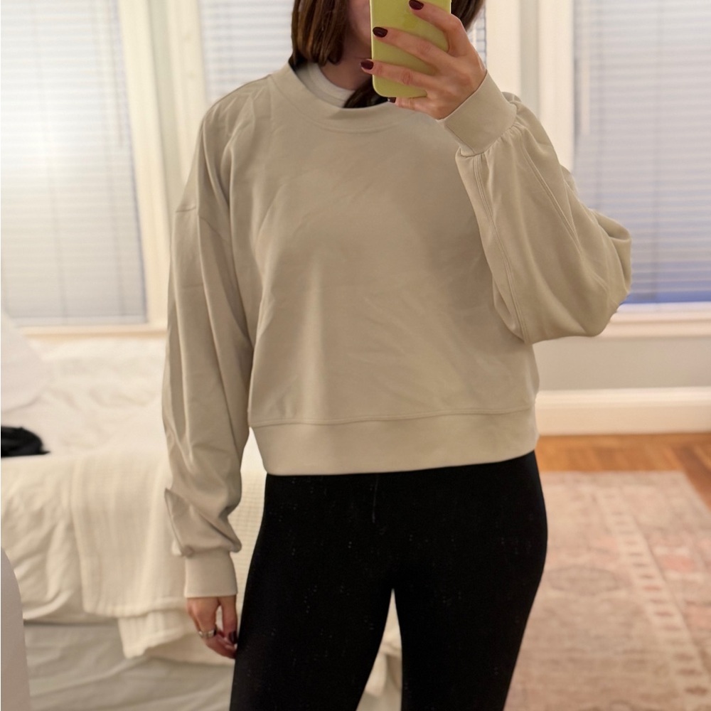 Lululemon sweatshirt